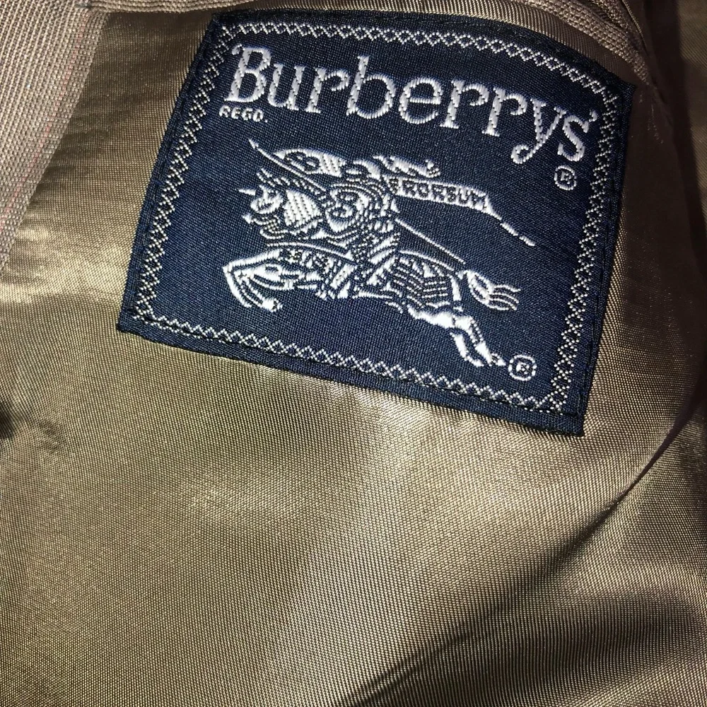 Vintage Burberry Light Beige/Taupe Two-Button Sport Coat Jacket Blazer (Sz Med.)
